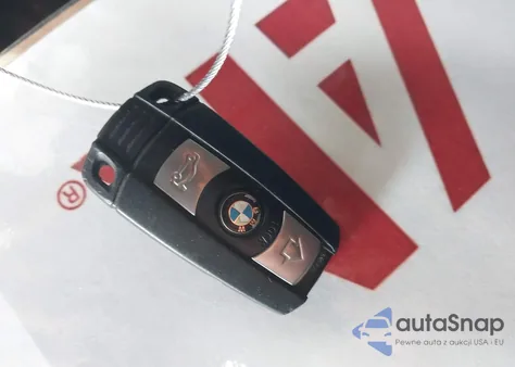 2011 BMW 335 I z USA, uszkodzony, nr VIN WBAPM5C56BE435051